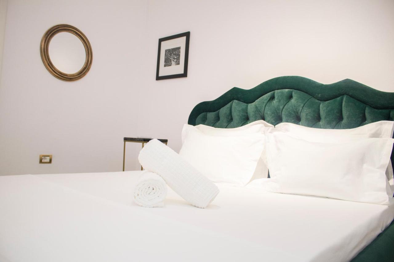 Vila Shehaj Luxury Appartement Vlorë Buitenkant foto