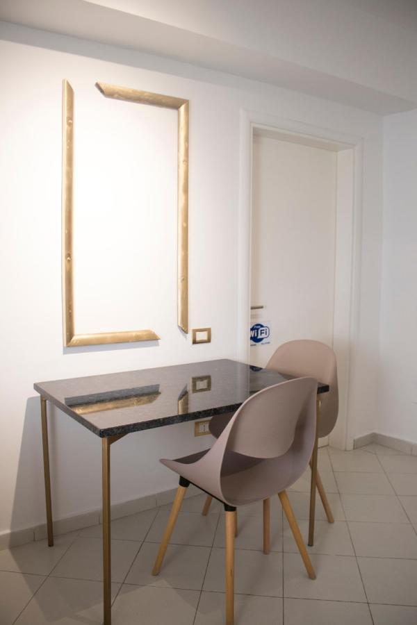 Vila Shehaj Luxury Appartement Vlorë Buitenkant foto