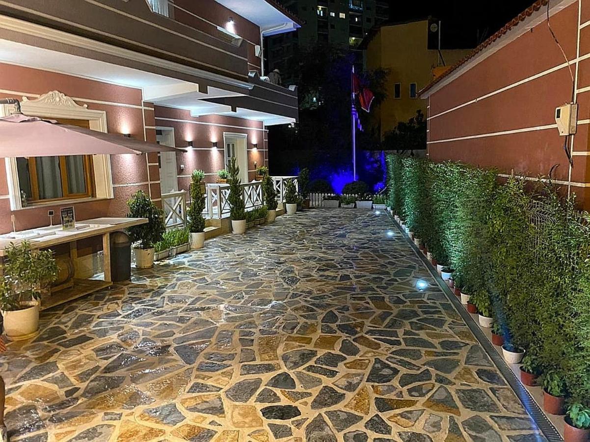 Vila Shehaj Luxury Appartement Vlorë Buitenkant foto