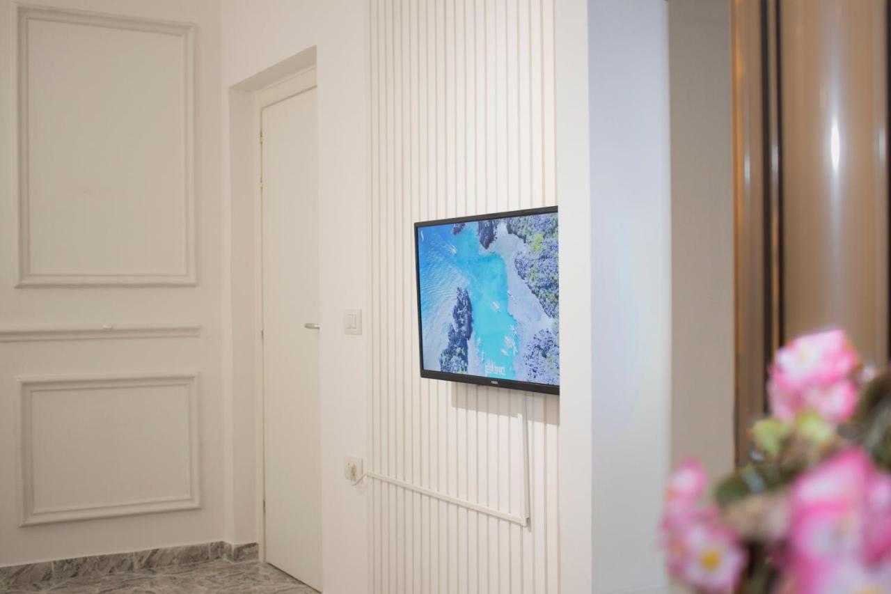 Vila Shehaj Luxury Appartement Vlorë Buitenkant foto